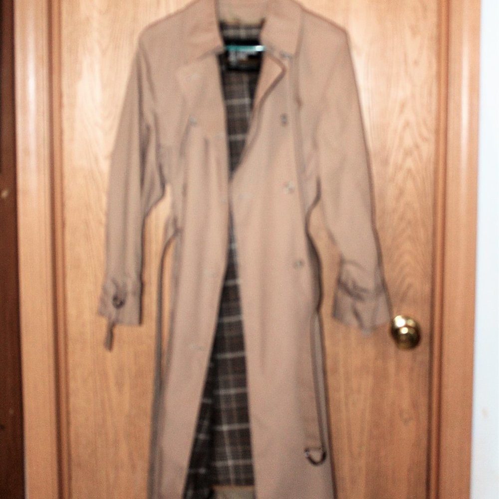 London Fog Trench Coat 14 REG